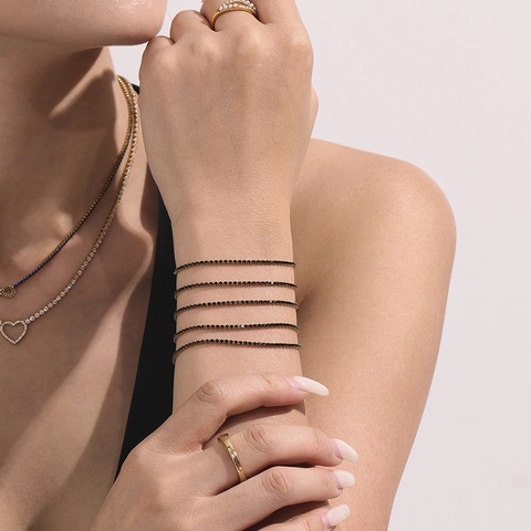 Bracciale Tennis Minimalista in Acciaio Inossidabile con Zirconia per Donna Placcato Oro 18K Scintillante Gioielli di Moda