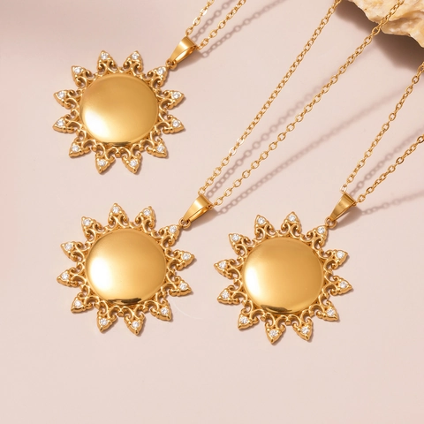 18K Vergulde Roestvrij Stalen Zirkon MOM Letter Halsketting Zonnebloem Hanger Elegante Mode Sieraden Cadeau Voor Dames Moederdag