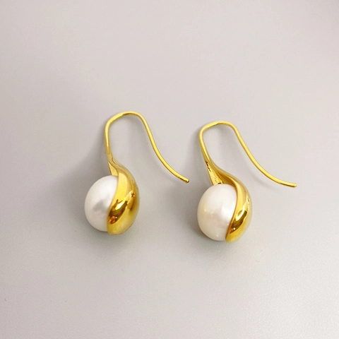 Minimalist Brass Gold Platinum Plated Cultured Artificial Pearl Black Agate Hook Earrings For Women Elegant Geometric Dangle Ear Jewelry