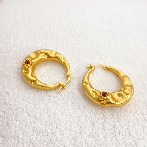 Franse Retro Gedurfde C-Vormige Creolen Voor Dames 18K Verguld Koper Onregelmatige Lavatextuur Kristal Zirkoon