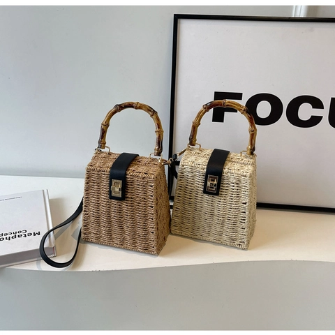 Petit Sac à Bandoulière en Paille Tressée Vintage Avec Poignée en Bambou pour Femme Sac à Main Pastoral Rétro pour Vacances