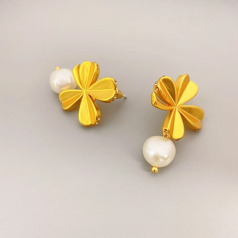 Clover Artificial Pearl Drop Earrings With 925 Sterling Silver Earring Post Copper 18K Gold Plated Zircon Elegant Jewelry Women