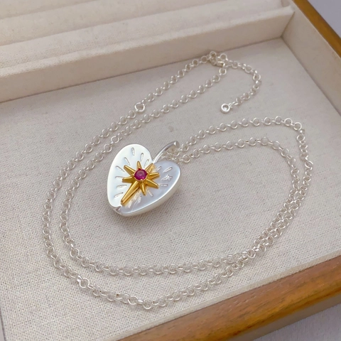 Vintage Copper Apple Heart Pendant Necklace With Starburst Red Gemstone Elegant Gold Silver Contrast For Women