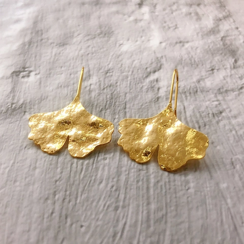 Ginkgo Blatt Hänger Ohrringe Gehämmertes Kupfer 18K Vergoldet Natur Inspiriert Eleganter Schmuck Für Damen