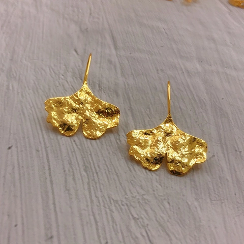 Ginkgo Blatt Hänger Ohrringe Gehämmertes Kupfer 18K Vergoldet Natur Inspiriert Eleganter Schmuck Für Damen