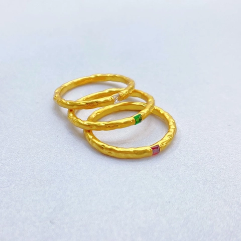 Anello In Rame Vintage Con Texture Martellata E Placcatura In Oro 18K Zirconia Cubica Quadrata Gioielli Di Moda Da Donna