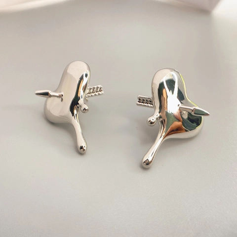 Schmelzendes Flüssiges Herz Und Pfeil Ohrstecker Mit 925 Sterling Silber Ohrstecker Kupfer Metall Für Frauen