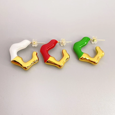 Orecchini A Forma Di C Ondulati Irregolari In Smalto E Rame Placcato Oro 18K Con Perno In Argento Sterling 925 Per Donna