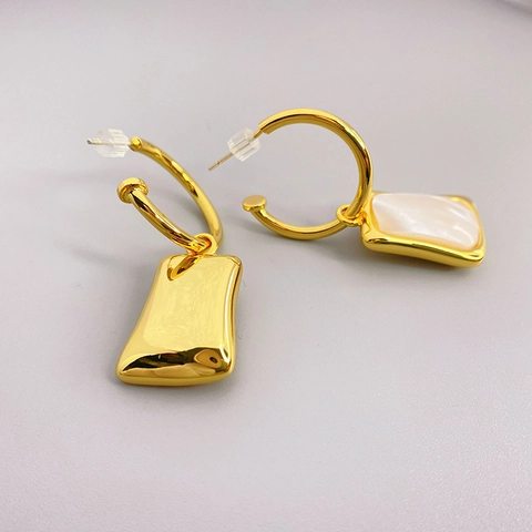 Orecchini Pendenti Geometrici In Madreperla Ottone Placcato Oro 18K C-Hoop Con Perno In Argento Sterling 925