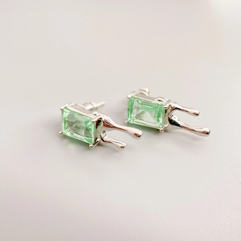 Orecchini Stile Metallo Liquido Con Perno In Argento Sterling 925 E Cristallo Verde Taglio Smeraldo Gioielli Geometrici