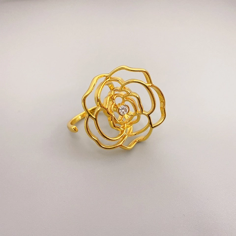 Verstellbarer Hohlblumenring 18K Vergoldetes Messing Zirkonia Offener Fingerschmuck Damen Elegante Blumenform