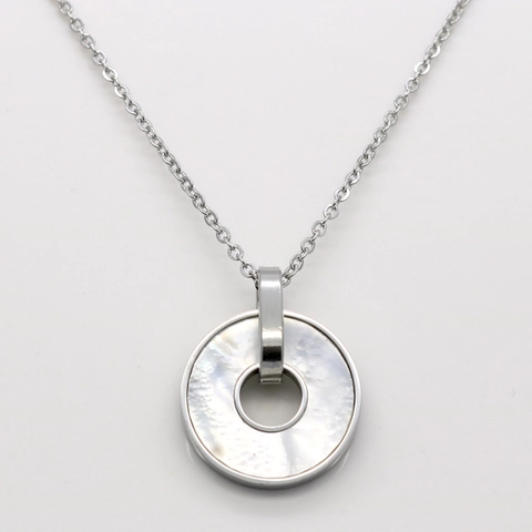 Collana Pendente Madreperla Tonda Placcata Oro 18K Acciaio Inossidabile Delicato Intarsio Conchiglia Catena Minimalista
