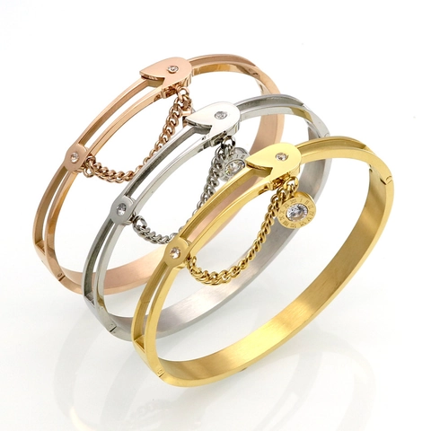 Pulsera De Brazalete De Acero Inoxidable Con Colgante Redondo De Circón Y Números Romanos Detalle De Cadena Joyería