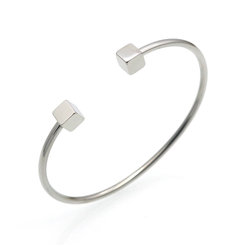 Bracelet Jonc Ouvert Minimaliste Acier Titane Plaqué Or 18K Extrémité Cube Géométrique Réglable Pour Les Femmes
