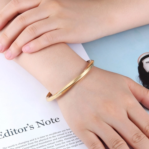 Bracelet Jonc Mobius Twist Acier Inoxydable Poli Miroir Minimaliste Bangle Retro Cold Style Pour Hommes Femmes Couples