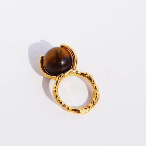 Retro Irregular Hammered Texture Brass Gold Plated Ring With Large Spherical Tiger Eye Stone For Women Artistic Style