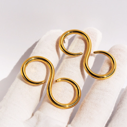 Geometrische Unendlichkeit Acht Form Ohrringe Poliertes Messing Vergoldet Minimalistischer Linearer Hängeschmuck Für Damen