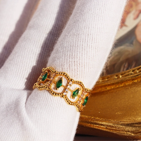 Bague Ajustable Rétro Française Zircon Vert Émeraude Laiton Ajouré Filigrane Dentelle Style Palais Bijoux Femmes