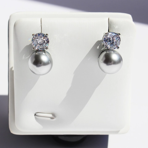 Orecchini A Lobo Con Perla Artificial Rotonda Grigia E Zircone Con Perno In Argento Sterling 925 Base Ottone Gioielli Eleganti Donna