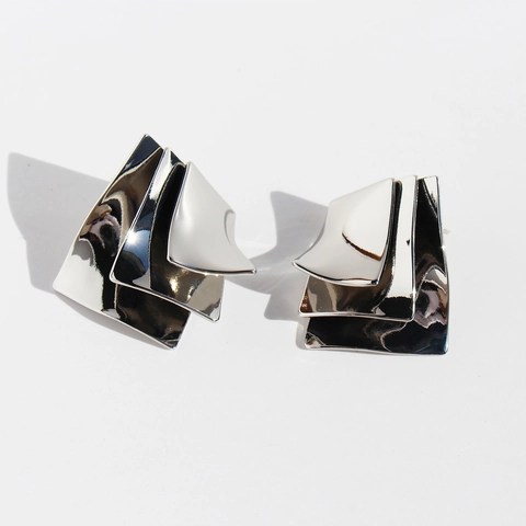 Geometrische Gelaagde Onregelmatige Metalen Plaat Oorbellen Met 925 Sterling Zilveren Oorsteker Moderne Spiegelglans Voor Dames