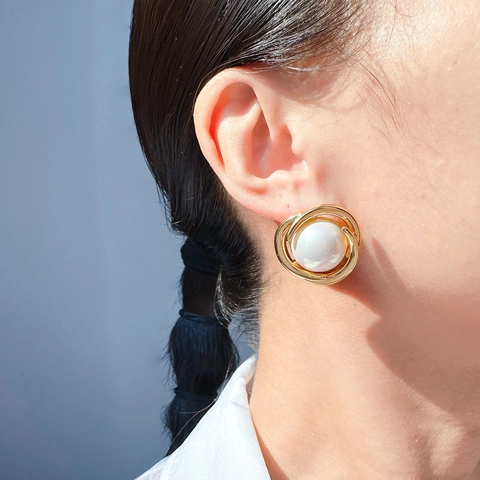 Chunky Stud Earrings With Mabe Artificial Pearl And Gold Plated Brass 925 Sterling Silver Earring Post French Retro Style Women