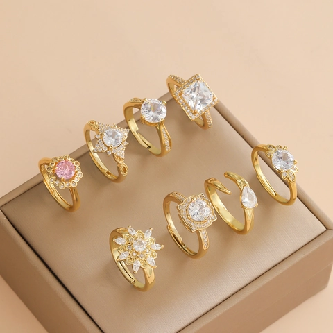 Bague Réglable Ouverte en Zirconia Style Vintage Français pour Femme Bijoux de Doigt en Alliage Plaqué Or avec Motif Tournesol et Étoile