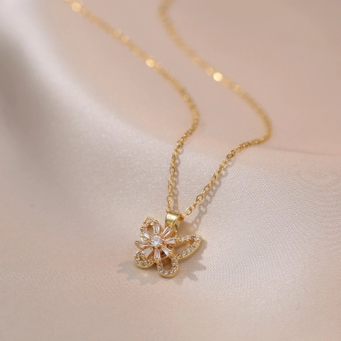 Titanium Steel Rotating Butterfly Pendant Necklace Elegant Rhinestone Flower Inlaid O-Chain Gold Silver Necklaces Jewelry Gift For Women