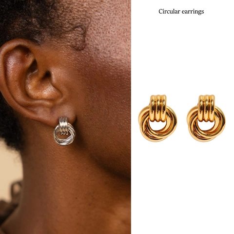 Boucles d'Oreilles Clous Nœud Géométrique à Double Boucle en Laiton Plaqué Or Design Minimaliste pour Femmes Bijoux