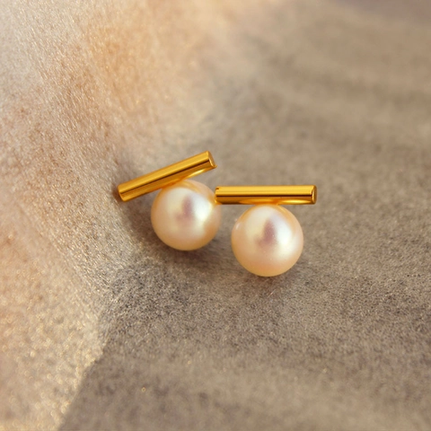 French Retro Round Artificial Pearl Stud Earrings With Copper Bar And Silver Earring Post Minimalist Geometric Jewelry For Women