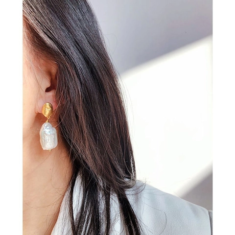 Barocke Künstliche Perlenohrringe Unregelmäßig Gehämmertes Messing Vintage Elegante Schmuck Für Frauen