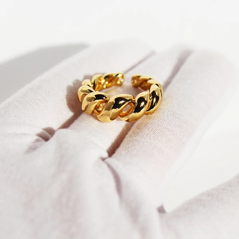 Vintage Twist Spiral Open Adjustable Copper Ring High Polish Croissant Style Jewelry For Men And Women Retro Accessory