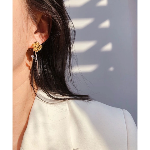 Vintage 3D Rose Flower Stud Earrings Brass Real Gold Plated With 925 Sterling Silver Earring Post Metallic Contrast Color