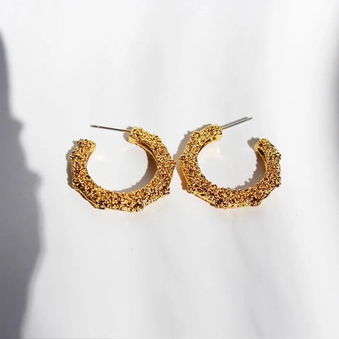 Orecchini A Cerchio A Forma Di C In Ottone Martellato Texture Lavica Irregolare Metallico Retro Moda Donne