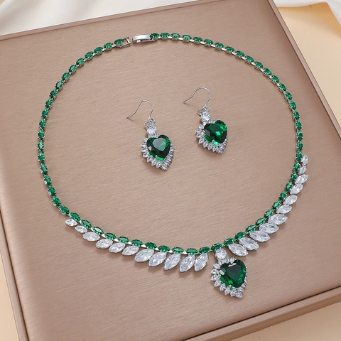 Set di Gioielli in Zirconia a Cuore Verde Smeraldo Rame Oro Placcato Collana a Cuore Orecchini a Gancio per Matrimonio Festa Chic