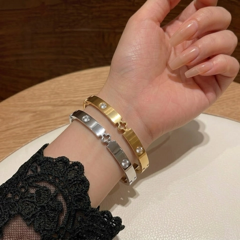 Fashion Stainless Steel Hollow Flower Bangle For Women Gold Silver Plated Zirconia Four-Leaf Clover Twisted Rope Bracelet Jewelry