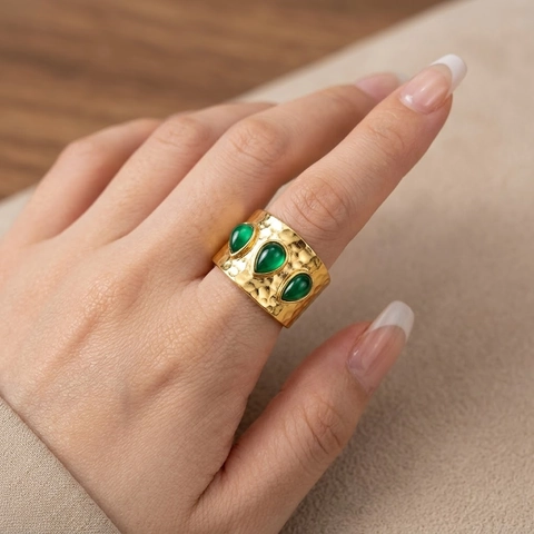Anillo Ancho Martillado Vintage Acero Inoxidable Chapado En Oro Con Piedras Zircon Gota Agua Verde Estilo Bohemio Para Mujer
