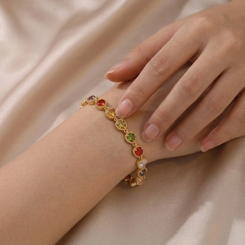 Herzform Buntes Zirkonia Armband Vergoldetes Kupfer Vintage Mode Koreanischer Stil Schmuck Für Frauen