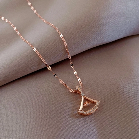 Collar Con Colgante En Forme De Abanico Acero De Titanio Circonita Elegante Minimalista Joyería Para Mujer