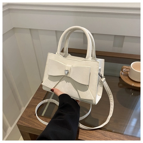 Sac à Épaule Femme avec Nœud Papillon Strass Cœur en Cuir PU Sac à Main Mode Bandoulière Petit Sac Carré