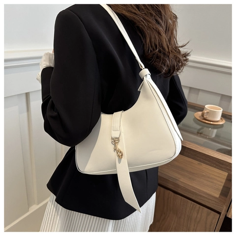 Women Fashion PU Leather Underarm Hobo Bag Solid Color Chic Shoulder Bag With Metal Hook Gold Hardware For Daily Casual