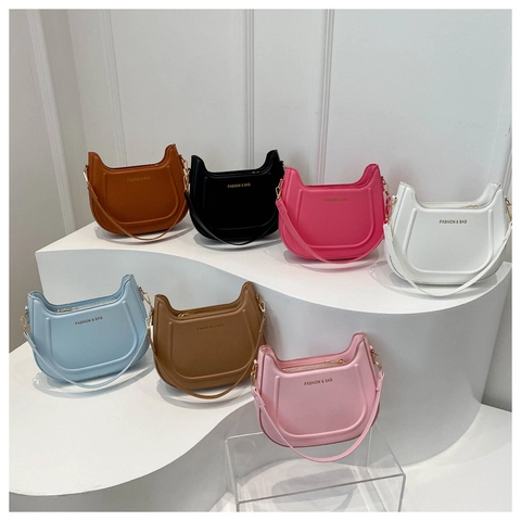 Women PU Leather Underarm Hobo Bag Solid Color Half Moon Shoulder Purse Stylish Versatile Lady Fashionable Accessory