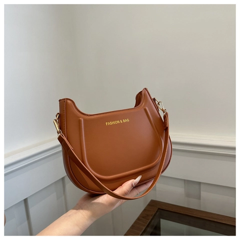 Women PU Leather Underarm Hobo Bag Solid Color Half Moon Shoulder Purse Stylish Versatile Lady Fashionable Accessory