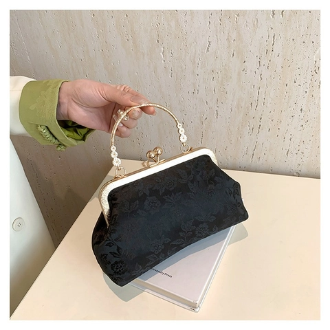 Dames Retro Satijn Jacquard Handtas Chinese Stijl Bloemen Kiss-Lock Avondtas Met Metalen Ketting Voor Bruiloft Feest