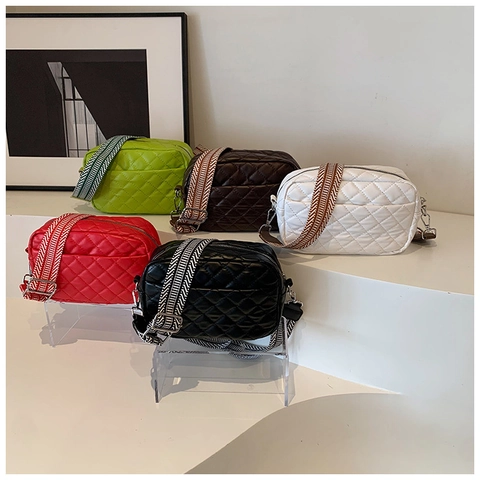 Women Quilted Rhombic Camera Bag PU Leather Crossbody Shoulder Bag With Wide Patterned Strap Casual Street Style Trendy