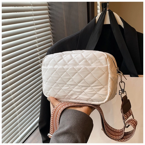 Women Quilted Rhombic Camera Bag PU Leather Crossbody Shoulder Bag With Wide Patterned Strap Casual Street Style Trendy