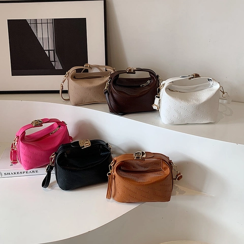 Fashion PU Leather Women Handbag With Embossed Letters Metal Lock Shoulder Bag Small Casual Crossbody Satchel For Daily Use