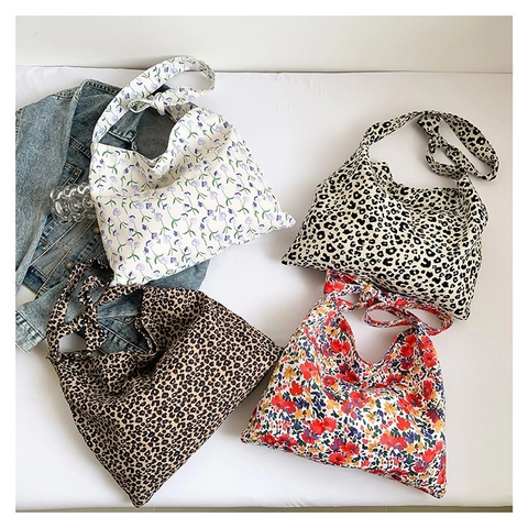 Borsa Tote in Tela da Donna Grande Capacità Fiori Leopardo Stile Pastorale Giapponese Borsa a Secchiello in Tessuto Morbido Spalla