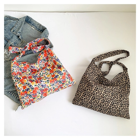Borsa Tote in Tela da Donna Grande Capacità Fiori Leopardo Stile Pastorale Giapponese Borsa a Secchiello in Tessuto Morbido Spalla
