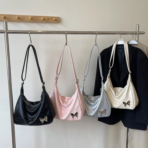 Sac à Épaule Hobo en Cuir PU Grande Capacité pour Femmes Avec Papillon en Métal Décontracté Souple Sac Bandoulière Y2K