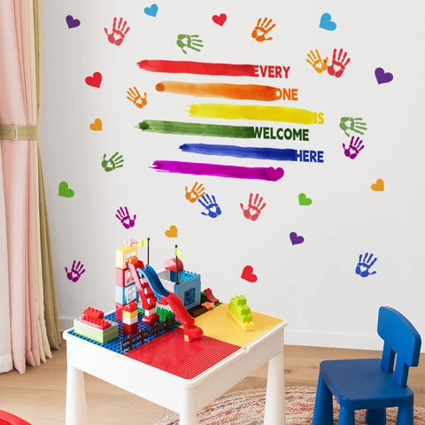 Adesivi Da Parete Arcobaleno Impronta Mano Cuore Everyone Is Welcome Here PVC Impermeabile Removibile Per Aula Cameretta Bambini